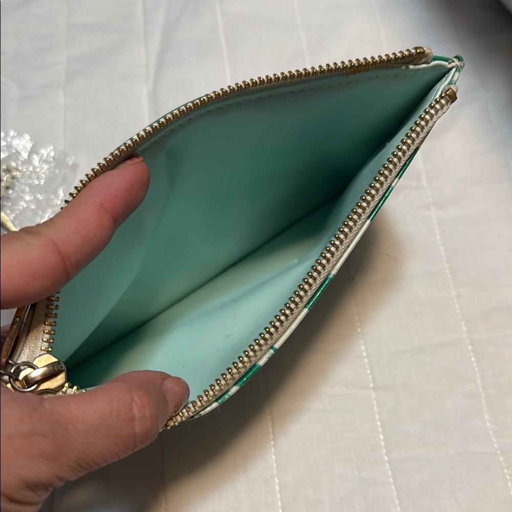 Kate Spade Green and White Patterned Pouch - Picture 6 of 6
